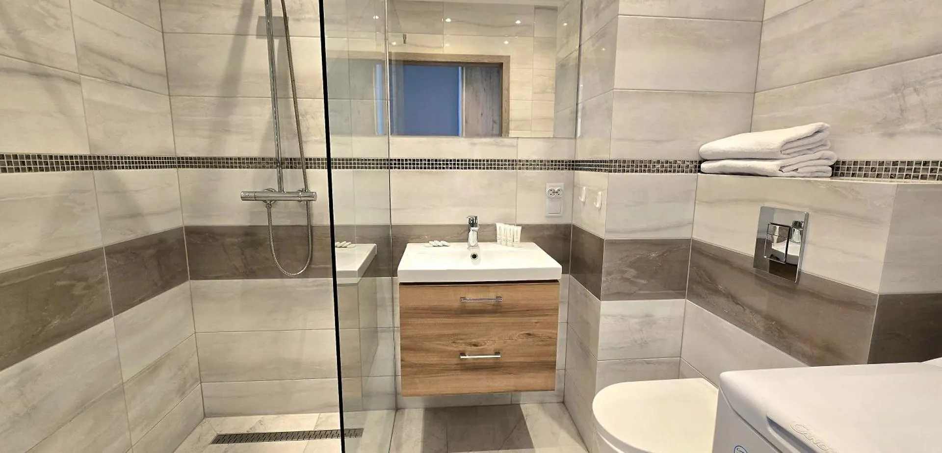 شقة Triapart Apartamenty Skyline View Suite غدانسك
