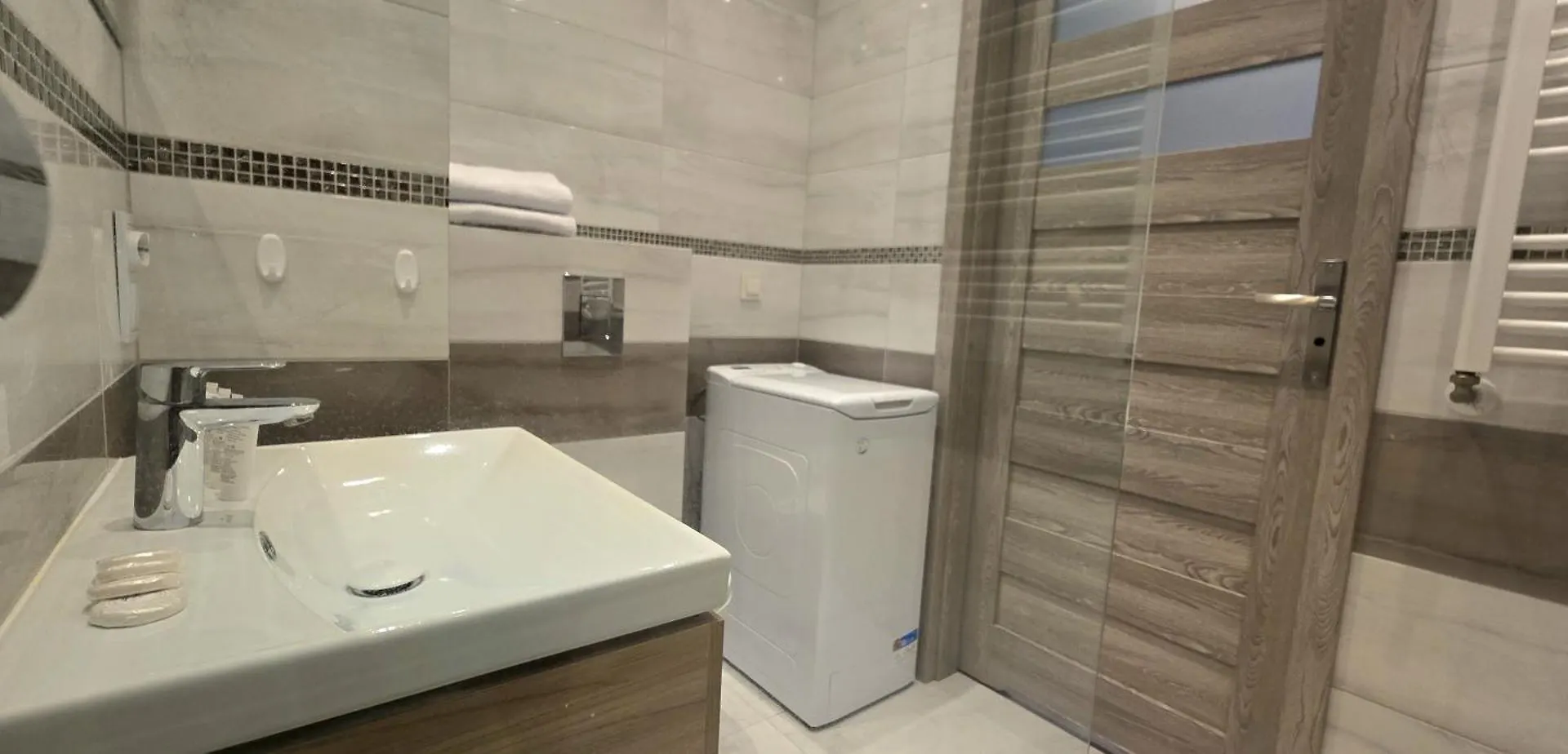 Triapart Apartamenty Skyline View Suite غدانسك شقة